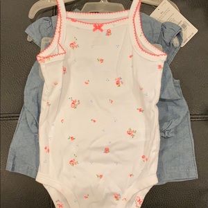 CARTERS 3 piece set. Baby girl size 6 months